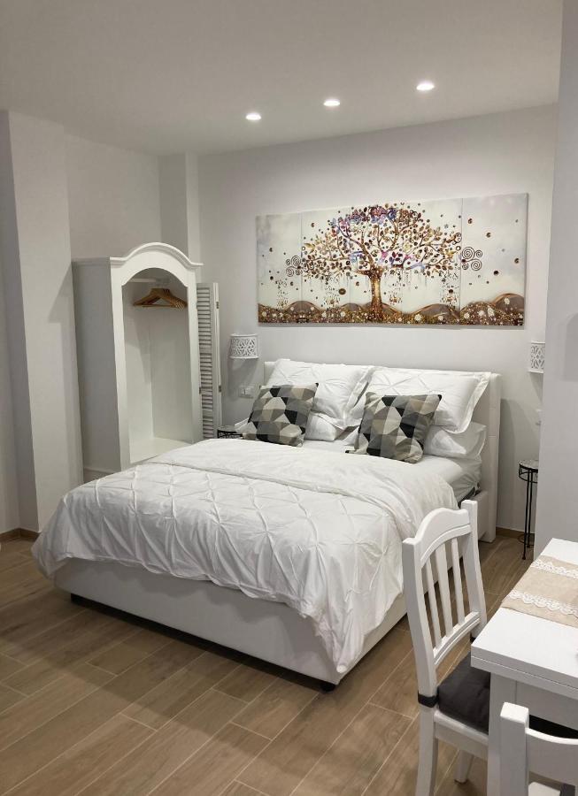 Casa Mazzini 110 Apartment Monopoli Ngoại thất bức ảnh